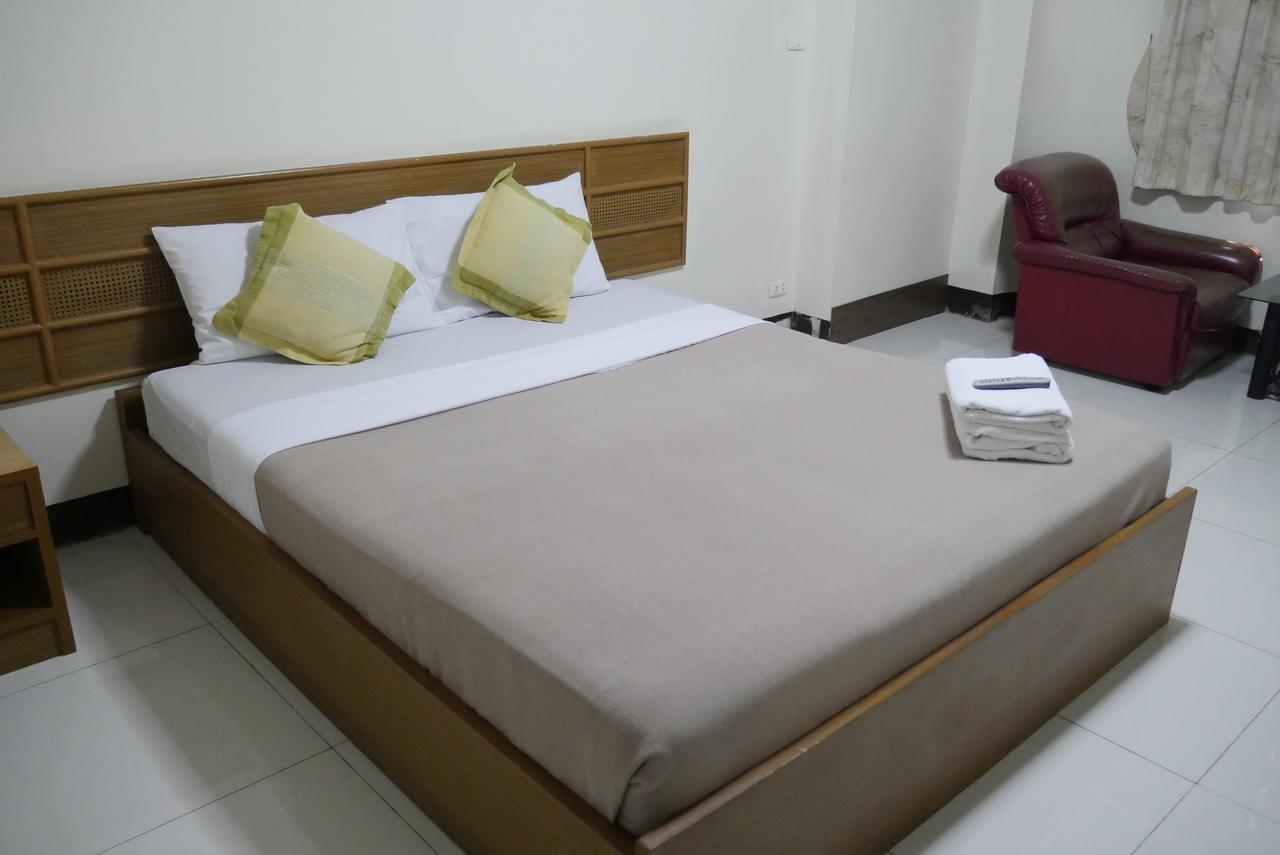 Michael Inn Pattaya Bagian luar foto